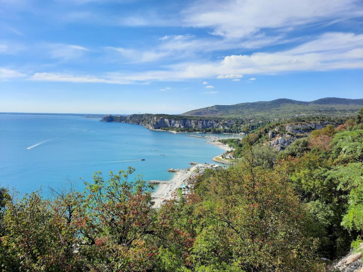 Agriturismo Ai Tre Sentieri Aurisina Exteriör bild