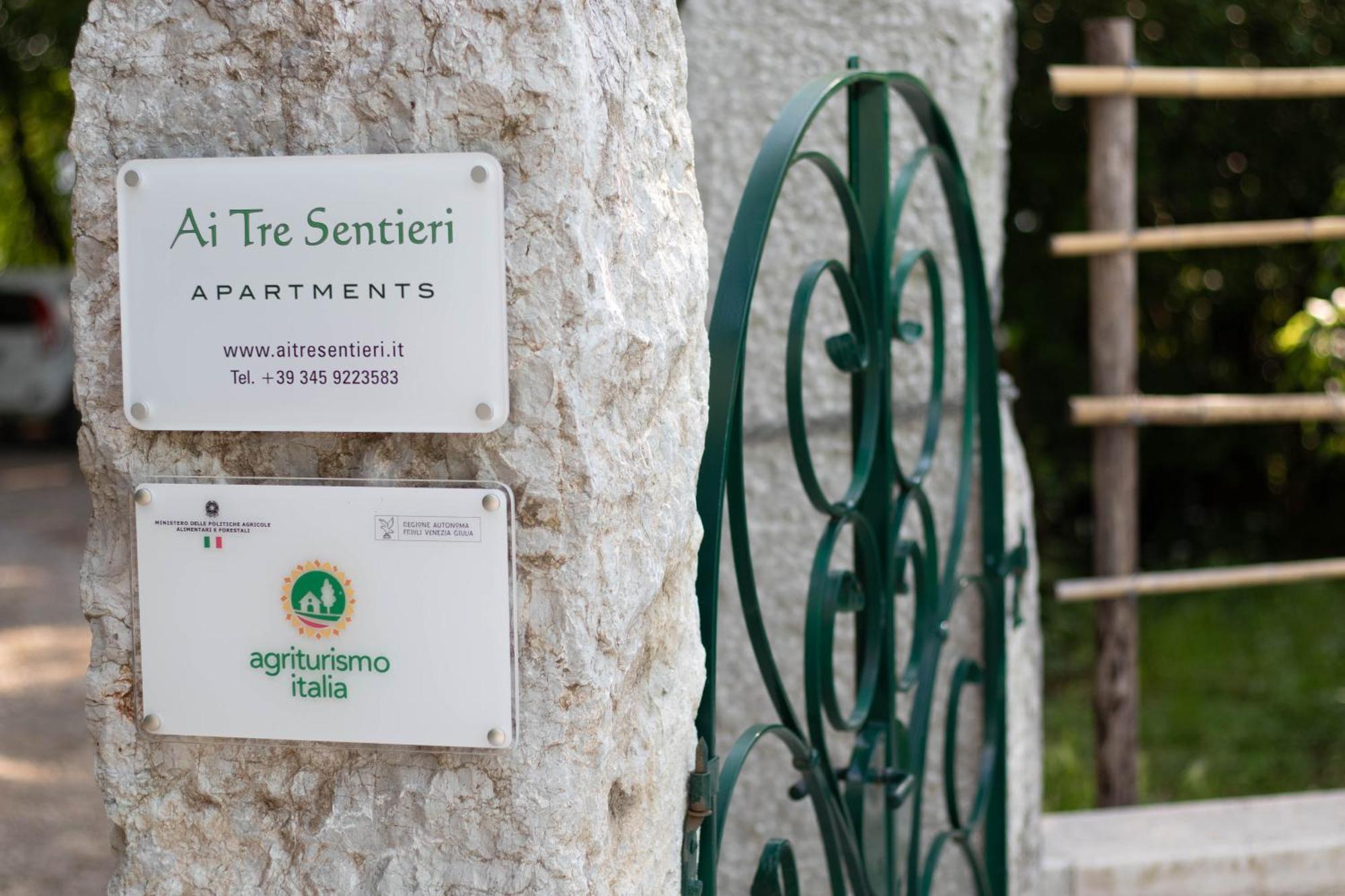 Agriturismo Ai Tre Sentieri Aurisina Exteriör bild